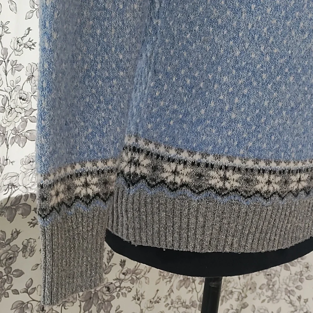 Holiday winter penguin sweater metallic blue knitted size small - Picture 3 of 10